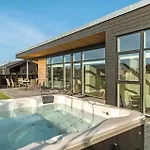 In With Sauna Semesterbostad